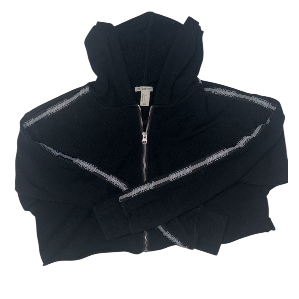 Forever 21 cropped hoodie